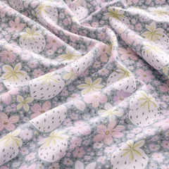 Very Berry 200 TC Bedsheet + 4 Pillow Covers